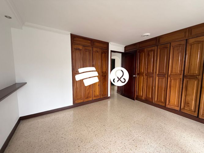 Apartamento de 3 alcobas en venta en Alejandría, Medellín, 127 m² · foto 12 de 14