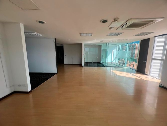 Oficina en arriendo en El Poblado, Medellín, 250 m² · foto 12 de 20