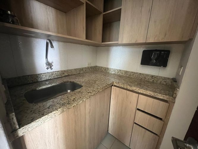 Oficina en arriendo en El Poblado, Medellín, 250 m² · foto 8 de 20