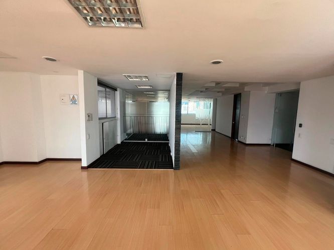 Oficina en arriendo en El Poblado, Medellín, 250 m² · foto 13 de 20