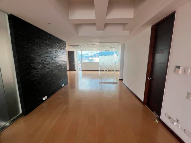 Oficina en arriendo en El Poblado, Medellín, 250 m² · foto 19 de 20