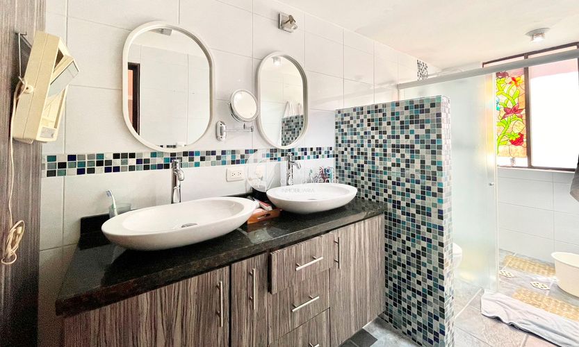 Apartamento de 4 alcobas en venta en El Nogal, Bogotá, 272 m² · foto 10 de 17