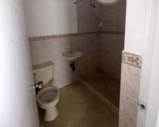 Oficina en venta en Villa Del Parque, Medellín, 226 m² · foto 8 de 9