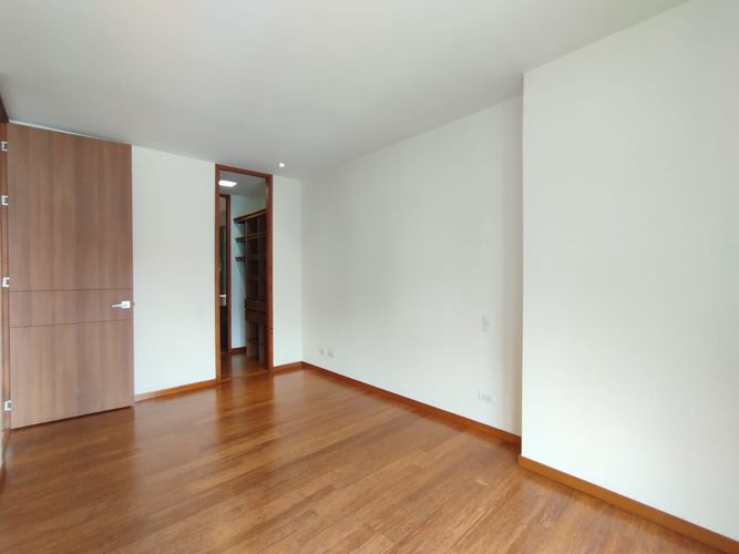 Apartaestudio en arriendo en El Poblado, Medellín, 53 m² · foto 5 de 13