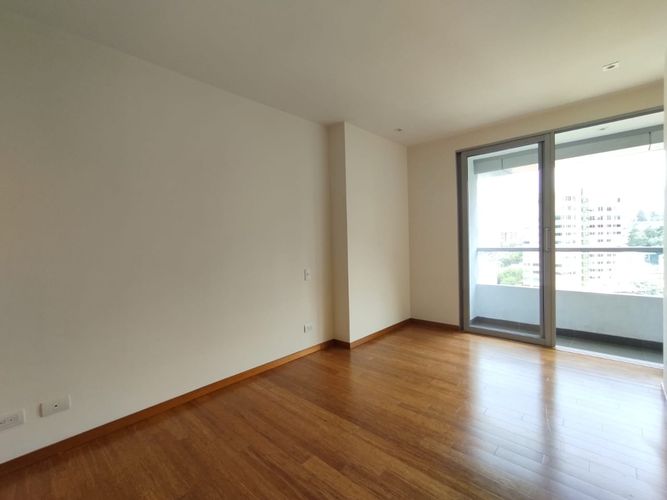 Apartaestudio en arriendo en El Poblado, Medellín, 53 m² · foto 6 de 13