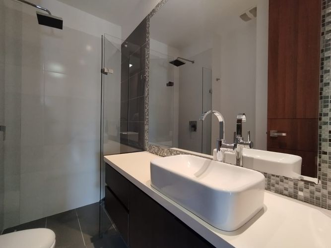 Apartaestudio en arriendo en El Poblado, Medellín, 53 m² · foto 7 de 13