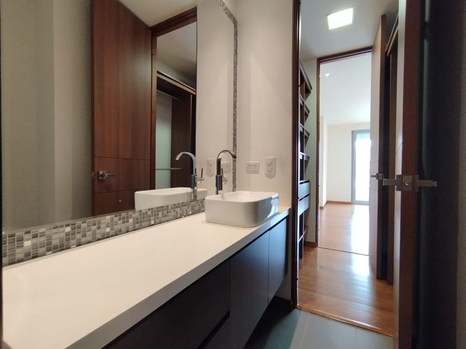 Apartaestudio en arriendo en El Poblado, Medellín, 53 m² · foto 9 de 13