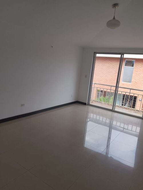Casa de 4 alcobas en venta en El Castillo, Jamundí, 200 m² · foto 15 de 24
