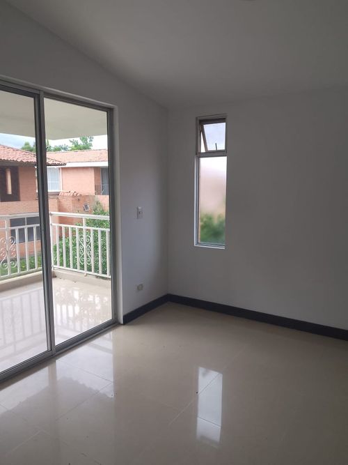 Casa de 4 alcobas en venta en El Castillo, Jamundí, 200 m² · foto 20 de 24