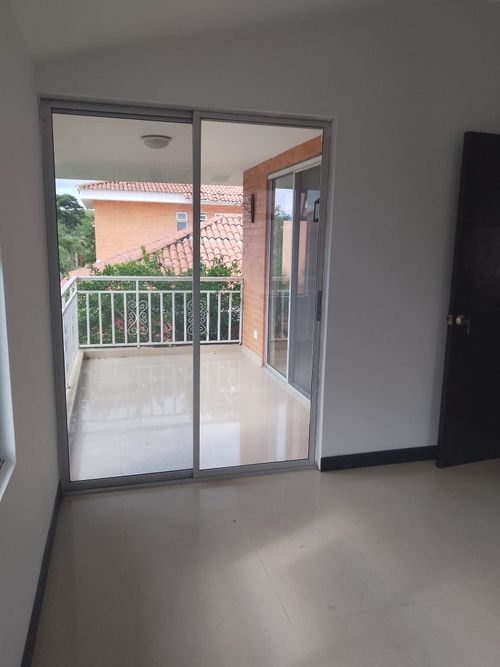 Casa de 4 alcobas en venta en El Castillo, Jamundí, 200 m² · foto 23 de 24