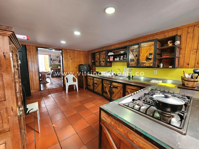 Casa de 6 alcobas en venta en Sotomayor, Bucaramanga, 303 m² · foto 16 de 24