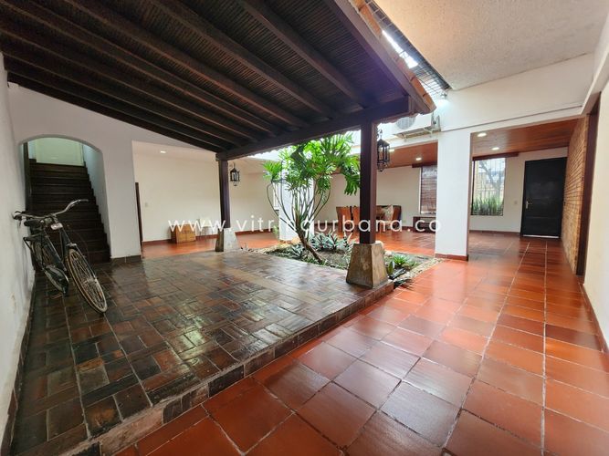 Casa de 6 alcobas en venta en Sotomayor, Bucaramanga, 303 m² · foto 12 de 24