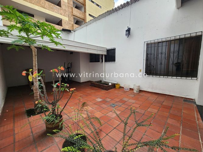 Casa de 6 alcobas en venta en Sotomayor, Bucaramanga, 303 m² · foto 11 de 24