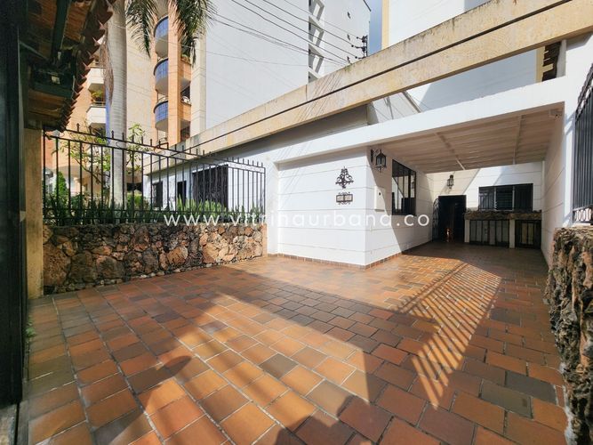 Casa de 6 alcobas en venta en Sotomayor, Bucaramanga, 303 m² · foto 14 de 24