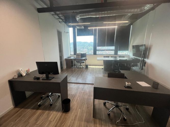 Oficina en arriendo en El Poblado, Medellín, 60 m² · foto 13 de 15