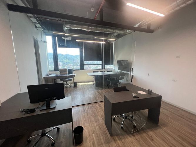Oficina en arriendo en El Poblado, Medellín, 60 m² · foto 10 de 15