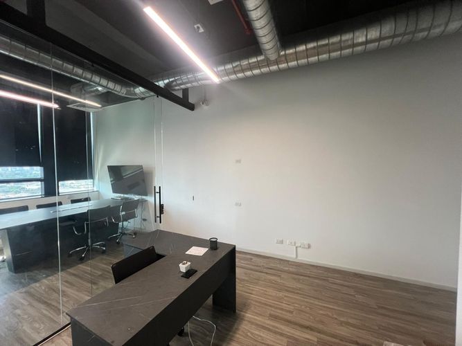 Oficina en arriendo en El Poblado, Medellín, 60 m² · foto 11 de 15