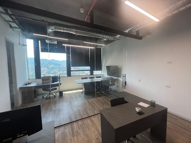 Oficina en arriendo en El Poblado, Medellín, 60 m² · foto 12 de 15