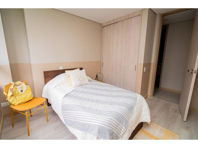 Apartamento en venta en Loma De Las Brujas, Envigado · foto 8 de 9