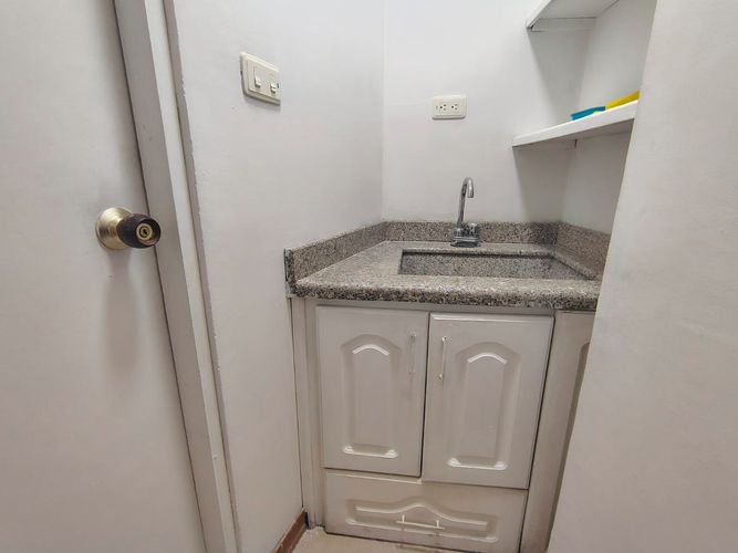Oficina en arriendo en El Poblado, Medellín, 60 m² · foto 3 de 8