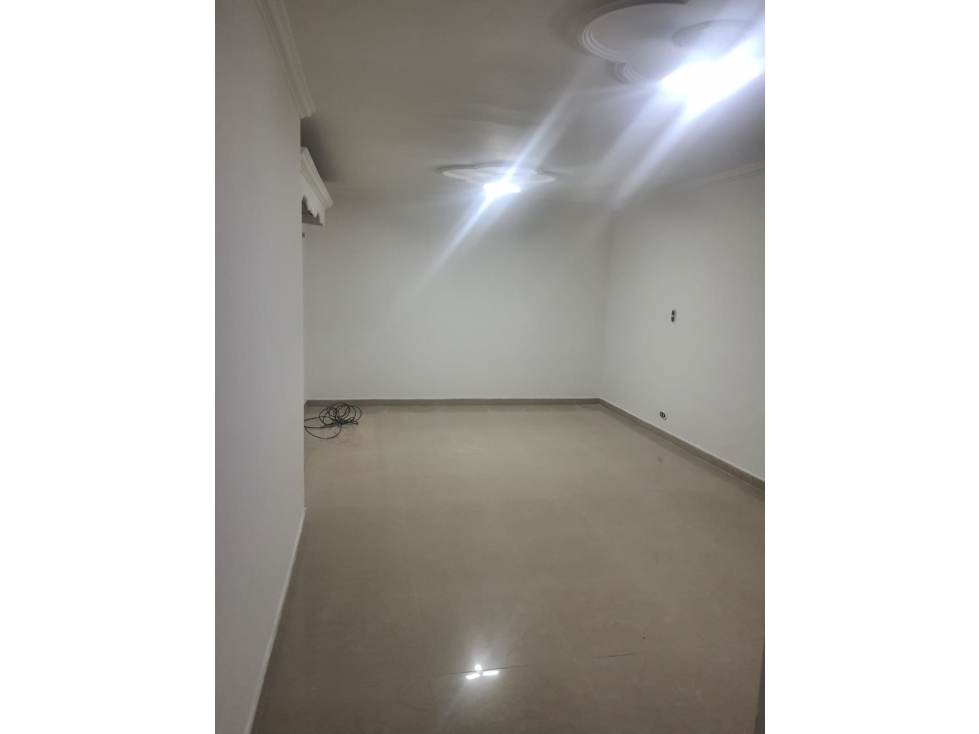 Oficina en arriendo en Estadio, Medellín, 140 m² · foto 4 de 13