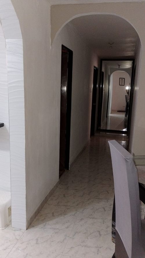 Apartamento en venta en Departamental, Cali · foto 5 de 15