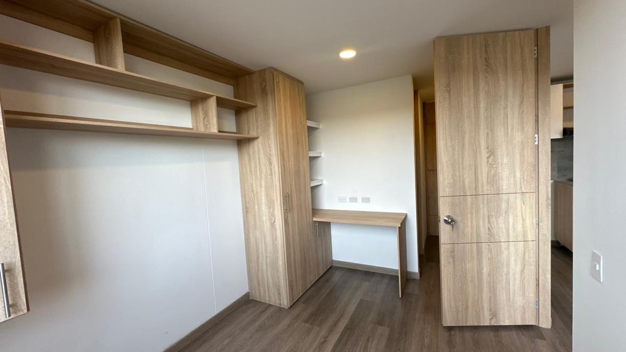 Apartamento en venta en Alcala, Bogotá · foto 3 de 12