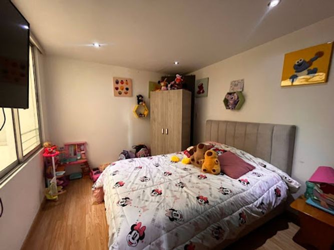 Apartamento de 3 alcobas en venta en La Estradita, Bogotá, 92 m² · foto 2 de 12