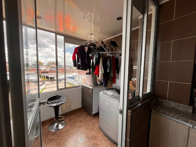 Apartamento de 3 alcobas en venta en La Estradita, Bogotá, 92 m² · foto 9 de 12