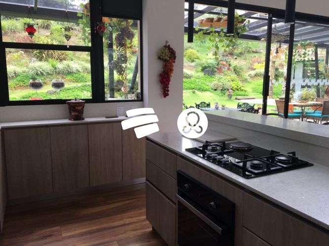 Casa de 3 alcobas en venta en Zona Centro, Envigado, 1707 m² · foto 12 de 24