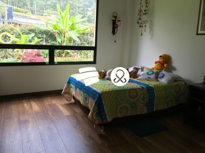 Casa de 3 alcobas en venta en Zona Centro, Envigado, 1707 m² · foto 19 de 24
