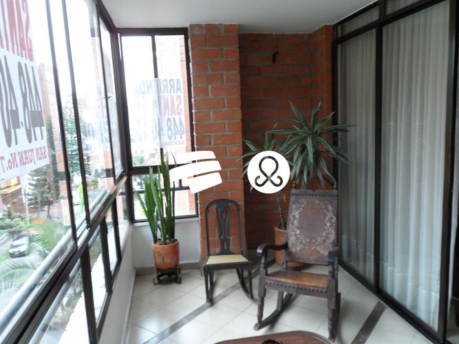 Apartamento de 6 alcobas en venta en Laureles, Medellín, 202 m² · foto 23 de 24