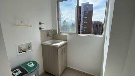 Apartamento en arriendo en Alto Del Medio, Rionegro · foto 3 de 3