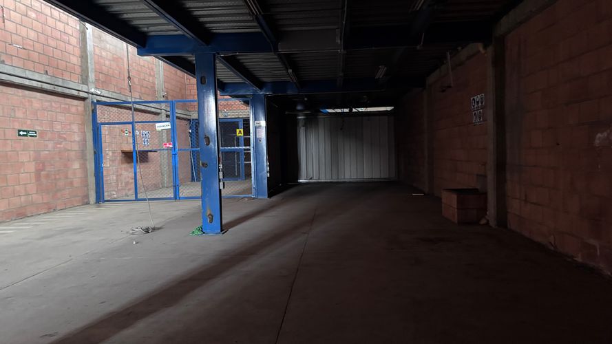 Bodega en arriendo en Santander, Cali, 749 m² · foto 8 de 24