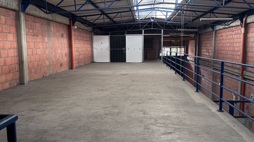Bodega en arriendo en Santander, Cali, 749 m² · foto 22 de 24