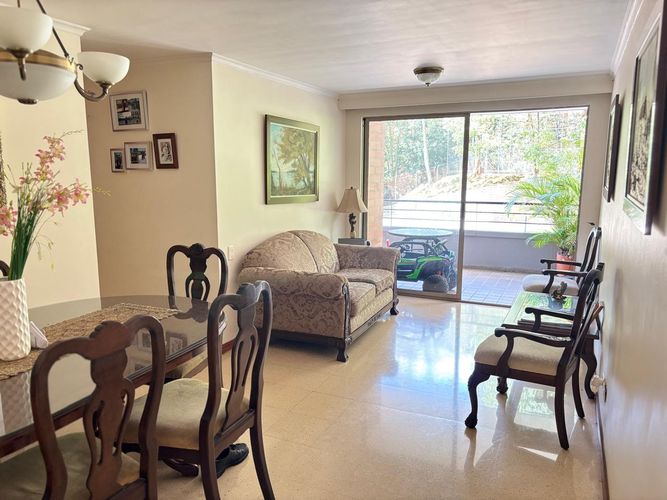 Apartamento de 3 alcobas en venta en La Florida, Medellín, 111 m² · foto 2 de 15
