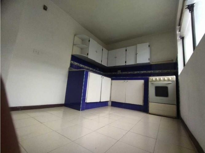 Apartamento de 4 alcobas en venta en La Florida, Bello, 86 m² · foto 2 de 21