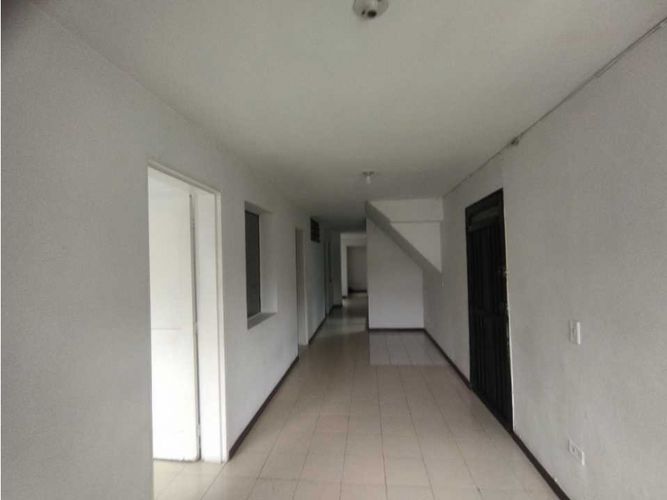 Apartamento de 4 alcobas en venta en La Florida, Bello, 86 m² · foto 7 de 21