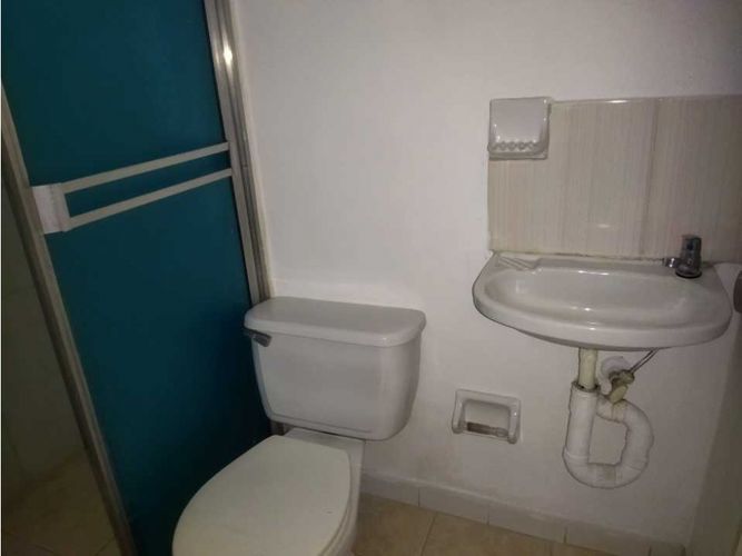Apartamento de 4 alcobas en venta en La Florida, Bello, 86 m² · foto 13 de 21
