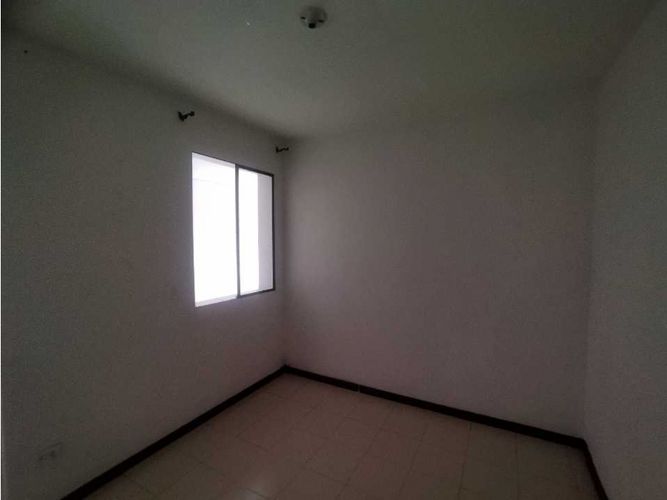 Apartamento de 4 alcobas en venta en La Florida, Bello, 86 m² · foto 16 de 21