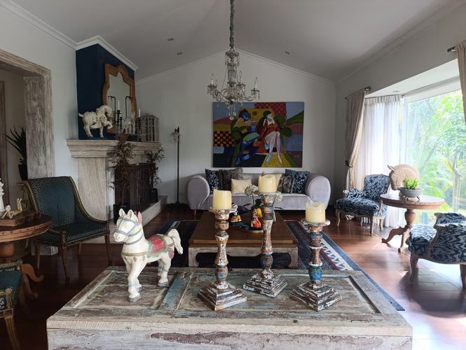 Casa de 4 alcobas en venta en Los Naranjos, Medellín, 1200 m² · foto 2 de 18