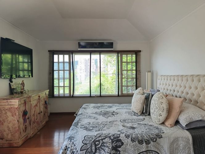 Casa de 4 alcobas en venta en Los Naranjos, Medellín, 1200 m² · foto 14 de 18