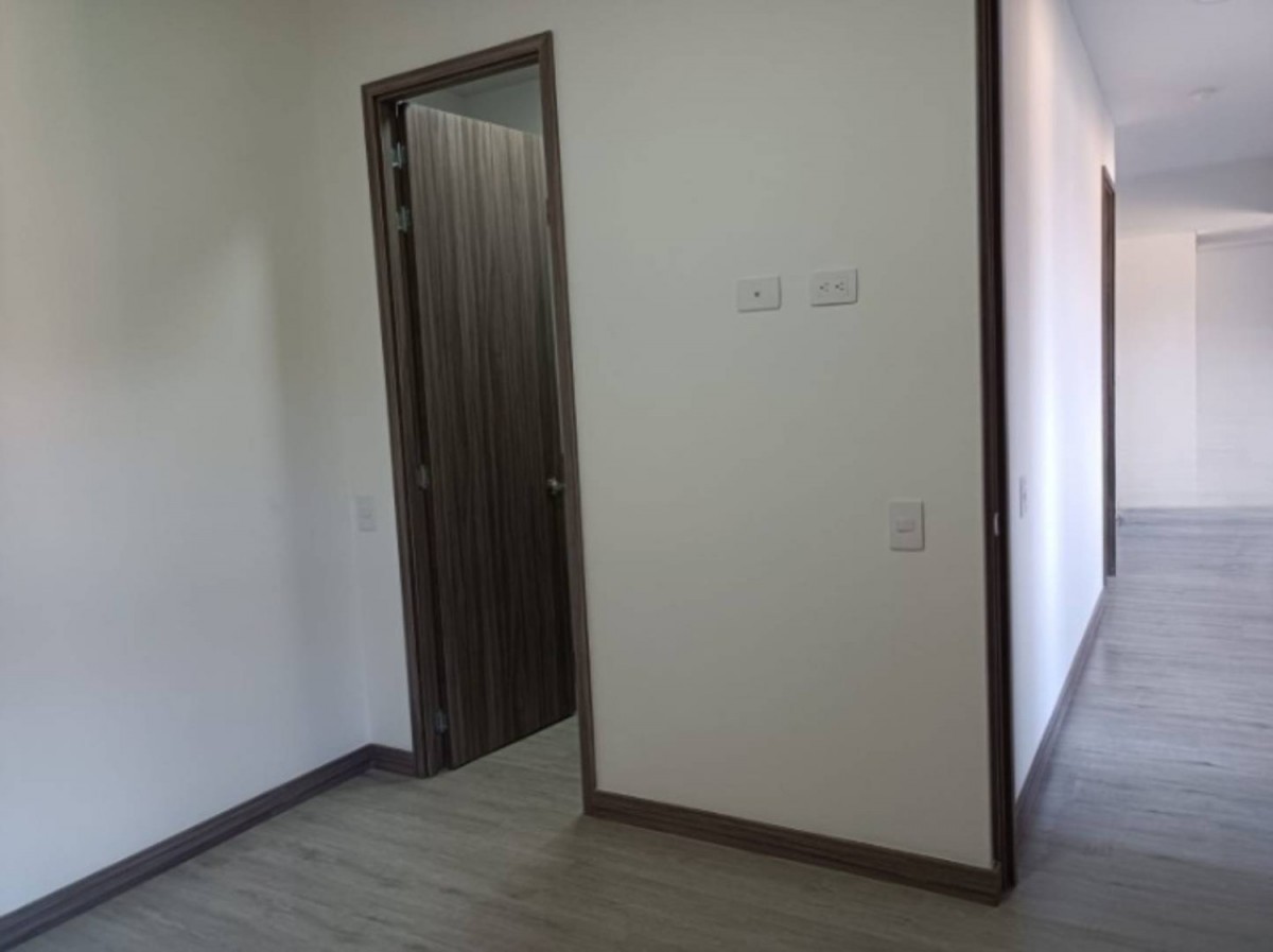 Apartamento en arriendo en Las Palmas, Medellín · foto 8 de 17