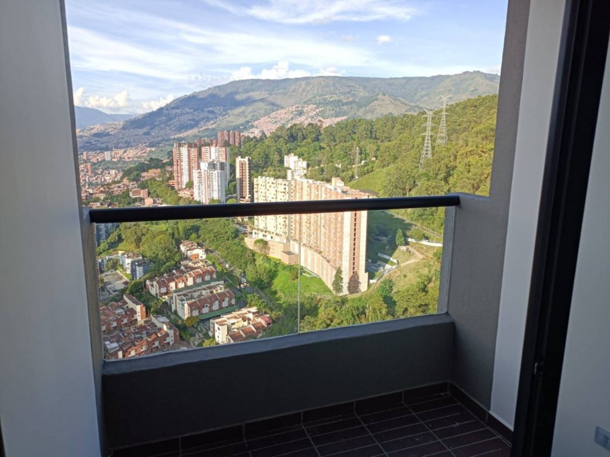 Apartamento en arriendo en Las Palmas, Medellín · foto 15 de 17