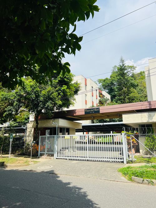 Apartamento en venta en Urbanizacion Pinar Del Rio Ii, Medellín · foto 20 de 20