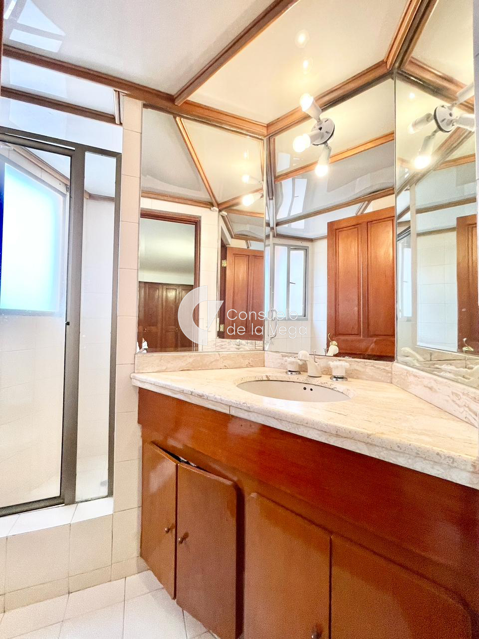 Apartamento en venta en Los Rosales, Bogotá · foto 11 de 14