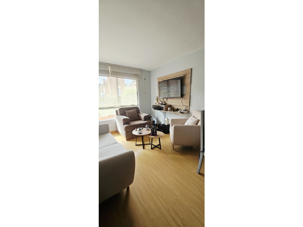 Apartamento en venta en Mazuren, Bogotá · foto 2 de 13