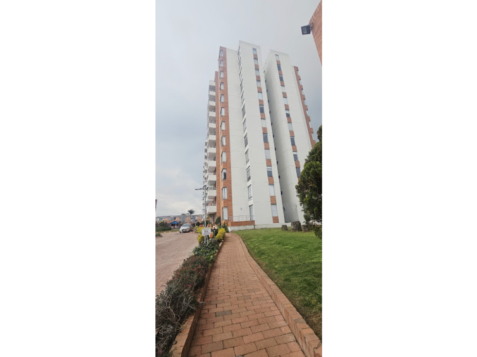 Apartamento en venta en Mazuren, Bogotá · foto 9 de 13
