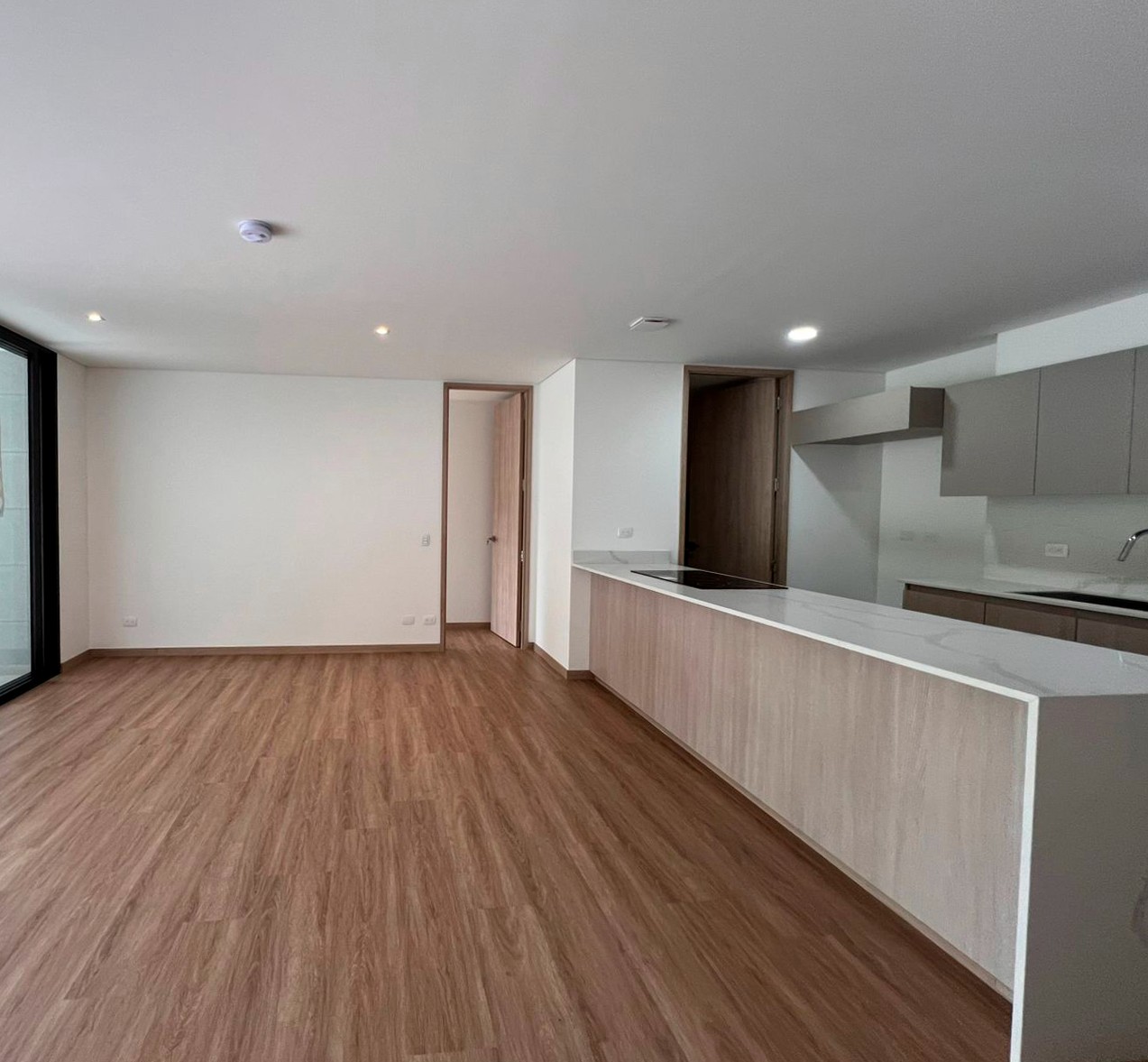 Apartamento en arriendo en Sajonia, Rionegro · foto 2 de 17