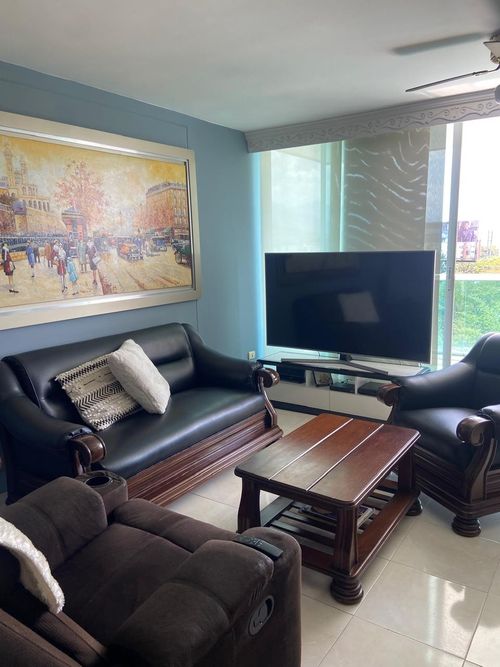 Apartamento de 3 alcobas en venta en Provenza, Bucaramanga, 91 m² · foto 2 de 21